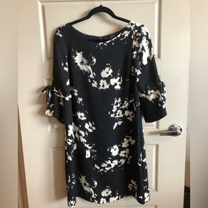 Women’s Workwear dress | boatneck & bow sleeves | black w/ white flower pattern